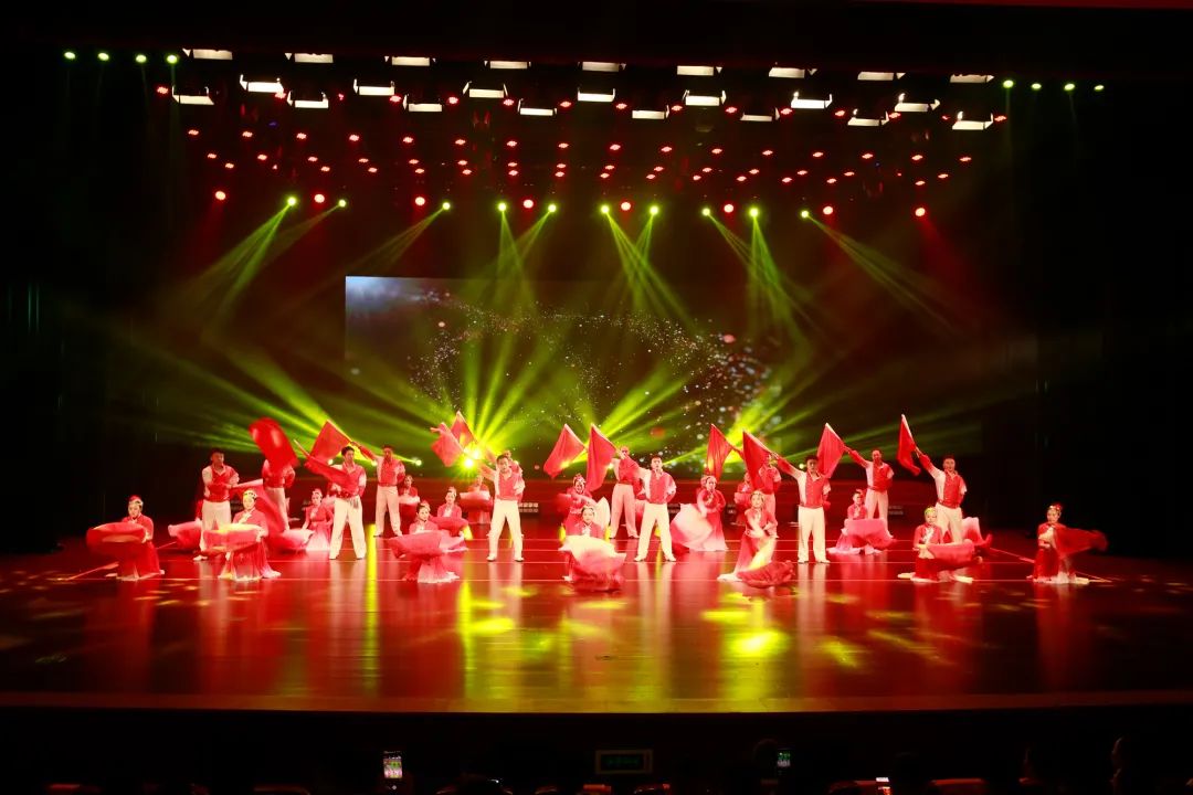 (8)集团成立五周年文艺演出.jpg